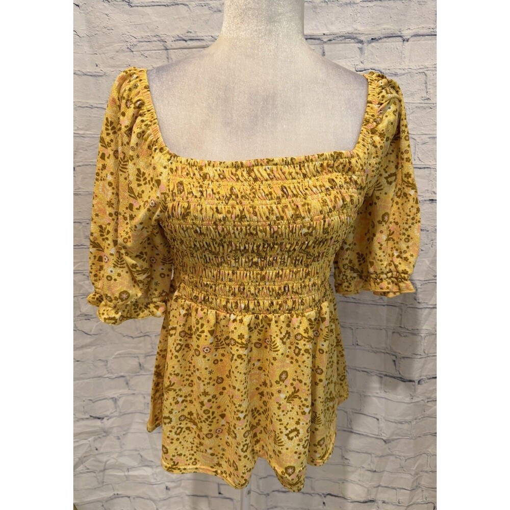 Melloday Smocked Peasant Cottage Core Size Medium Short Sleeve Floral Print Top